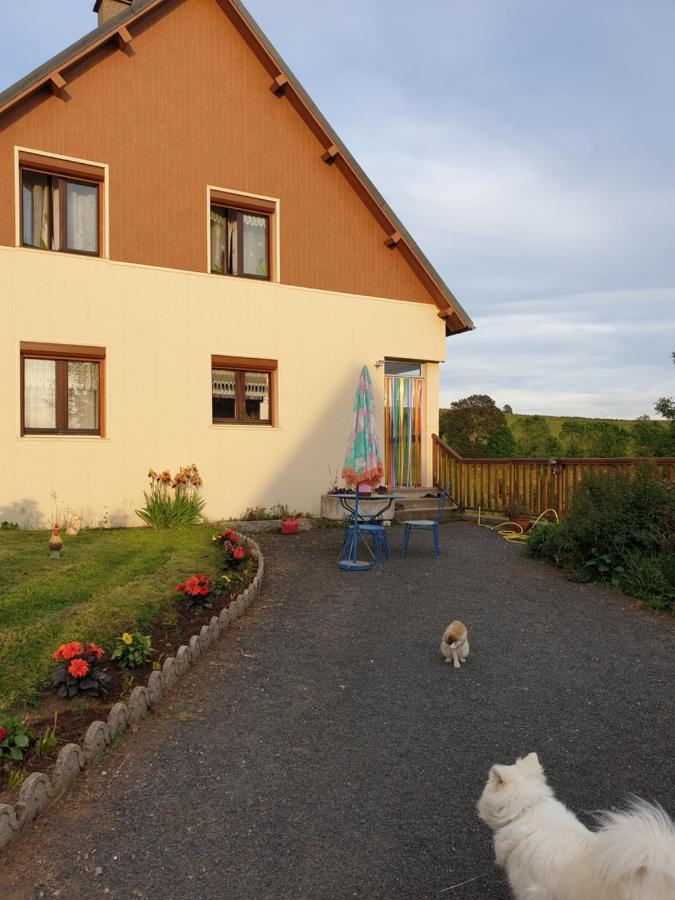 Bed and Breakfast Horizon Aubrac Лайоль Экстерьер фото